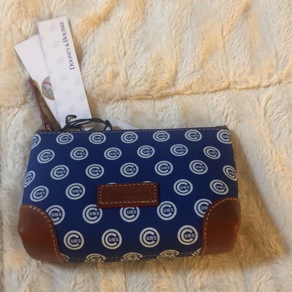 Dooney & Bourke Chicago Cubs Collectable Wristlet & Cosmetic Pouch. - Picture 5 of 10